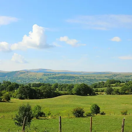 Beautiful In Marchastel With Kitchen * Marchastel (Cantal)